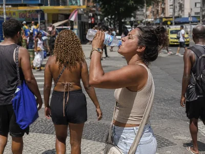 hidratacao-calor-rio-de-janeiro-saude